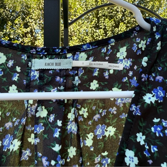 Kimchi Blue Sheer Floral Dress in Blue and black ditzy flower pattern Size Small - Picture 3 of 8